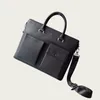 Borteiras Men Italy Calfskin Leather Fashion Busas Bolsas de Bolsas de Laptop preto com ombro com ombro