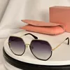 Sonnenbrille Frauen hochwertiges Design Fashion Mini Titanium Oval Frame Outdoor -Reiseverkehrsgeschäft Luxusbrillen