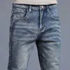 Jeans masculin 2024 Nouveau pantalon Four Seasons Mens Vintage Blue Solid Elastic Classic Ultra Thin Fashion 27-38 Q240427