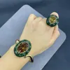 Ensemble de pierres de couleur turques naturelles avec des strass vertes bijoux 4 pièces exquises de la mode pour femmes accessoires 240429