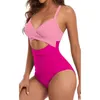 Frauen Badebekleidung Womens Bunt sexy hohles Kreuzhalholer Bikini Beach Badeanzug (mit Brustpolster ohne Stahl -BH) D240429