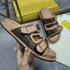 Mode kvinnliga män designer sandaler tofflor glider lyxiga lady herrar färgglada duk brev anatomiskt läder bild 6 stil modell 35-45 chaussures tofflor