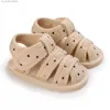 Sandały 2024 Sandały Letni Noworodka chłopcy i dziewczęta Soft Sole Anti Slip Baby First Walking Buty miękkie sandały zanurzeniowe 0-18ML240429