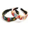 Women Bohemian Kopfbedeckung Boho Floral gesticktes Band geknotetes Stirnband für Lady Girls Daily Shopping Party Hochzeitsfeiertag Accessoires