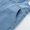 Macacão novo Summer Kids jeans macacão meninas fofas casuais jeans fit 1-4t ldren Outwear calças H240509