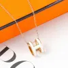 Mode Jewlery Designer H Anhänger Halsketten für Frauen klassische Luxus Emaille Halsketten Hochwertige Buchstaben Halskette Designer Schmuck Weihnachtsgeschenk