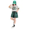 子供の衣料品夏のカラーブロックスポーツスーツレターTシャツクォーターパンツ韓国スタイルのトワイスセット240426