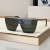Solglasögon för män Kvinnor Lean Fashion Designer Summer Avant-Garde Goggles Casual Style Anti-ultraviolet UV400 CR39 Square Metal Frameless Glasses Random Box