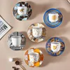Mugs Fashion Style turc Luxury Ceramic Coffee tasse et soucoupe Porcelaine Coffee Set tas tas et soucoupe Classic Drink Gift J240428
