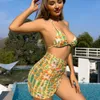 Nouvelle tendance de mode à imprimerie numérique multicolore Bikini Triangle Drape Vacation Style Trois pièces de maillot de bain pour femmes