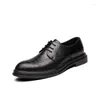 Dress Shoes Flat Men Sneakers 2024 Schoe voor lengte verhoogt luxe merken man loafers goedkope tennis shed -enkel