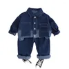 Roupas conjuntos de roupas meninos primavera outono 2024 crianças camisas de jeans de casacos calças 2pcs Moda de moda para roupas de bebê