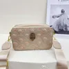 Bola de câmeras de designer feminina Bag 2024 Primavera verão Novo ombro único Bag de ombro de crossbod