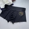 Luxury Mens Underwear Classic Letter Bortable Shorts Made of High End Milk Silk Material kan bäras året runt 10A