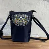 Sangue per cellulare ricamato in stile cinese originale State da donna Mini Borsa a cross-body Burroflaia ricamata RETRO AUTROVERE RETRO