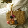Keychains Autumn and Winter Woman Creative Fur Ball Keychain Retro Ethnic Style Cotton Tassel Bag Pendant Hand-Woven Colorful Key 2552