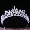 Tiaras Korean 고급 흰색 크리스탈 크라운 헤어 액세서리 티아라 여성 웨딩 모조 다이나 스톤 신부 은색 크라운 헤어 보석