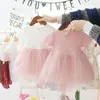 Flickaklänningar 1-4Y Summer Baby Girls Dress Toddler Söt Applique Flower Lace Mesh Princess For Little Children Birthday Present