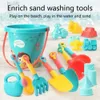 34S1 Sand Play Water Fun 18 Sets Childrens Beach Toy Sets Handglas Zanglijst Baby Travel Buitengereedschap met Sand Rake Watering Cans Shovel Rake Model D240429