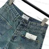 Jeans femininos de designer de moda No início da primavera, novo estilo academia de bolso duplo de bolso duplo de cintura pura micro elástico jeans curto