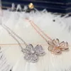 Collier de luxe de créateur Vancllf V Gold High-Und Lucky Clover Womens épaissis 18k Rose Full Diamond Petal Flower Pendent