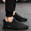 Chaussures décontractées 2024 Fashion Mens White Lace-Up Breakable Sneakers Panier Black Tennis Trainers Zapatillas Hombre