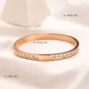 Guld Bangle Tiffanyjewelry Armband för män Silver i Bulk Bangles Luxury Designer Charm Tiffanybead Necklace Armband Tyg Jubilee Friendship Fade Never Fade 236