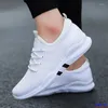 Lässige Schuhe 2024 Modemenschen weiße Schnürschnüre atmungsaktiv