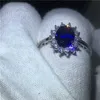 Anelli nuziali squisiti colori argento di lusso intarsio blu zirconia anello di coinvolgimento da sposa Reception Memorial Memorial Jewelry