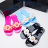 Pantofole Summer Brasile Melissaes Flip di fiori femminili Flip Girls Sweety Shoes Cool Jelly Scarpe per vacanza in spiaggia Flave Beach Female