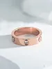 Luxury et exquis Ring Love Female Femme Couple d'or rose non-Adving To Simple Polydol avec CART ORIGINAL RINGS