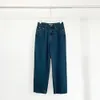 Små raka denim jeans kvinnor 2024 höst/vinter ny smal passform hög midja beskuren byxor