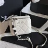 Designer -Crossbody -Bag -Umhängetaschen Schlinge Tasche Satchel -Taschen für Frauenketten mit herzförmiger Anhänger und Ball Make -up -Taschen Luxurys Hand Oeva