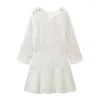 Sıradan Elbiseler 2024 Sonbahar/Kış Moda Trendi Altın Düğmesi Yuvarlak Boyun Beyaz Kaba Doku Sıkı Kısa Etek