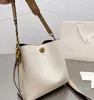 Women Designers Simple One-Shoulder Bag Women's Bucket Bag High-Capacity Trendy Cowhide Satchel Commut 2024