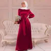 Vrouwen moslim satijnen jurk zachte elegante vaste lange jurk losse taille veter casual elegante feestjurk hijabs voor meisjes s-2xl 240415