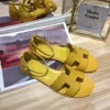 Scarpe designer sandali per donne tacchi di lussuoso marca mocassini casual scarpe da spiaggia per esterni