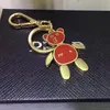 Luxurys Key Chain Designer Keychains Cartas Lear