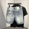 Uomini dritti sciolti coreani in denim pantaloni corti fori estate a cinque pezzi jeans shorts 240428