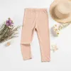 Byxor Baby Girls Leggings Casual Long Pants Autumn Toddler Girls Skinny Trousers Fashion Solid Tights 0-4Y H240509