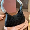 Meistverkaufte Handtasche Roman 80% Fabrik Herbst/Winter Neue Achselbeutel mit Flecken Knödel Single Umhängetasche modische und vielseitige Tasche