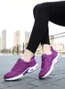 Livraison gratuite hommes femmes chaussures de course à lacets anti-glip bas solide solide noir blanc rose rose violet mens entraîneurs sport sneakers gai