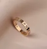 Sense Promise Design of Love Ring New White Buckle Gold Fashion for Women Small et High Trendy avec Cart Rings Original