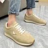 Sneaker maschili designer Sneacher in pelle scamosciata bassa scarpe da ginnastica per la vita casual blu pompe uomini che corrono scarpa in pelle sneaker da esterno