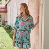 Ins Style Nischendesign Ice Seiden Pyjamas Frauen Frühling und Sommer Langarm Hausanzug Pflanze Blumen Frühling und Sommer 240426