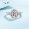 Bandringen hoogwaardige platina PT950 1CT Silica Diamantring Geschikt voor vrouwen Microset Roze zirkonia Sweet Girl Hartvormige prachtige sieraden J240429