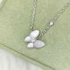 Van Cl AP Classic Fanjia Butterfly Collier 925 Silver plaqué 18k Gold Light Luxury Style Fashion Elegant Full Diamond Pendant White Beimu 3T52