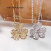 Collier de luxe de créateur Vancllf V Gold High-Und Lucky Clover Womens épaissis 18k Rose Full Diamond Petal Flower Pendent