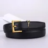 Cinturón para mujeres cuero genuino 3 cm de ancho Hombres de alta calidad Cinturas de diseño Hebilla Cnosme Womens Cintura Cinura Ceintures 18 Color AAA