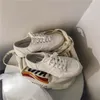 Marke für Freizeitschuhe 2024 Frauen Leinwand Low geschnitten atmungsaktive Wohnungen Frau Schnürpeak-up Solid Mode Sneakers hochwertige Damen